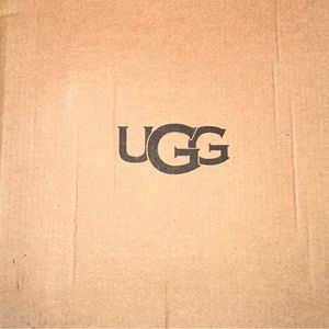 Uggs women classic weather snow boot